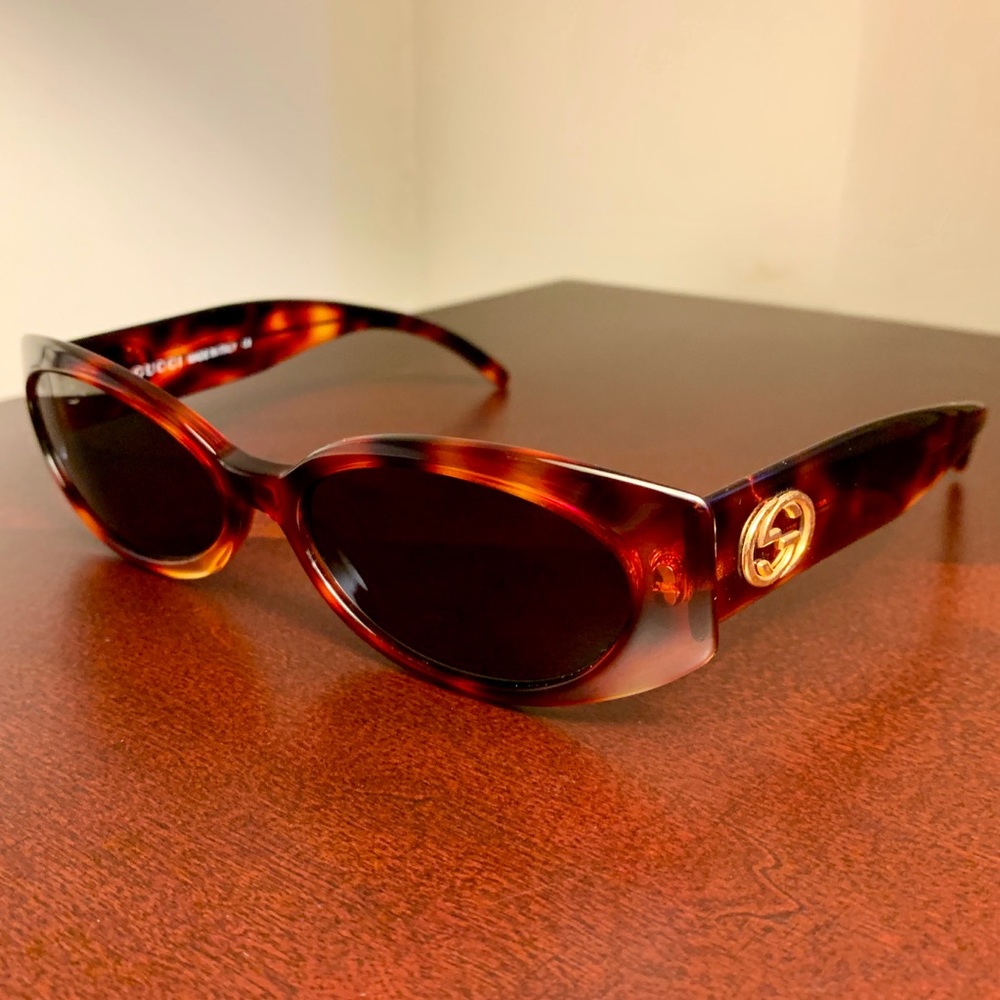 Gucci Tortoiseshell Brown Cat Eye Sunglasses with Gold Logo
